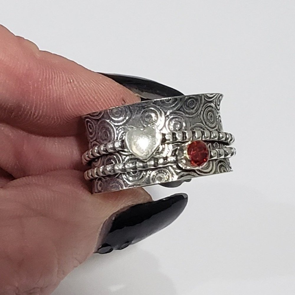 Garnet Ring, 925 Silver Mozambique Garnet Heart Spinner Band Ring
